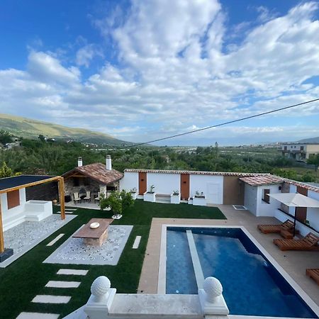 Villa Lejzo - Swimming Pool Berat Exterior foto