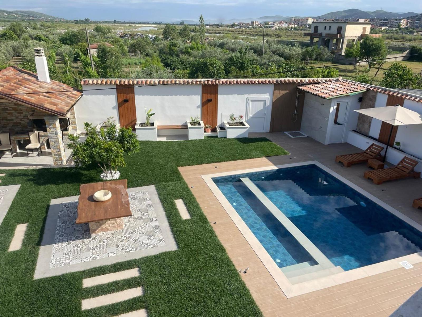 Villa Lejzo - Swimming Pool Berat Exterior foto
